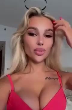 Premium <br> Videos
