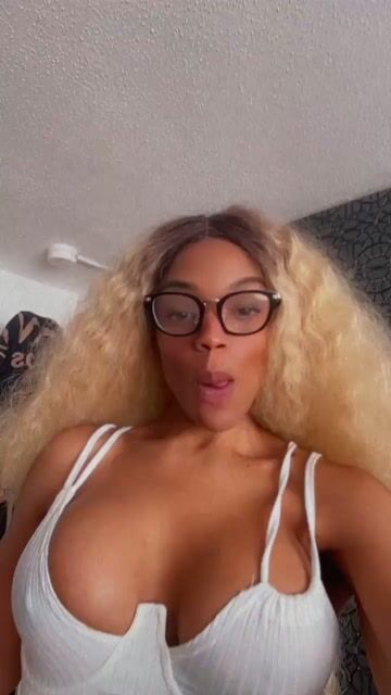 Premium <br> Videos